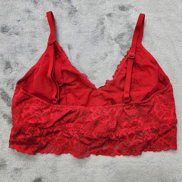 Victoria's Secret Bra Womens M Red Lace Criss Cross Detail Bralette Lined Sexy - Picture 3 of 10